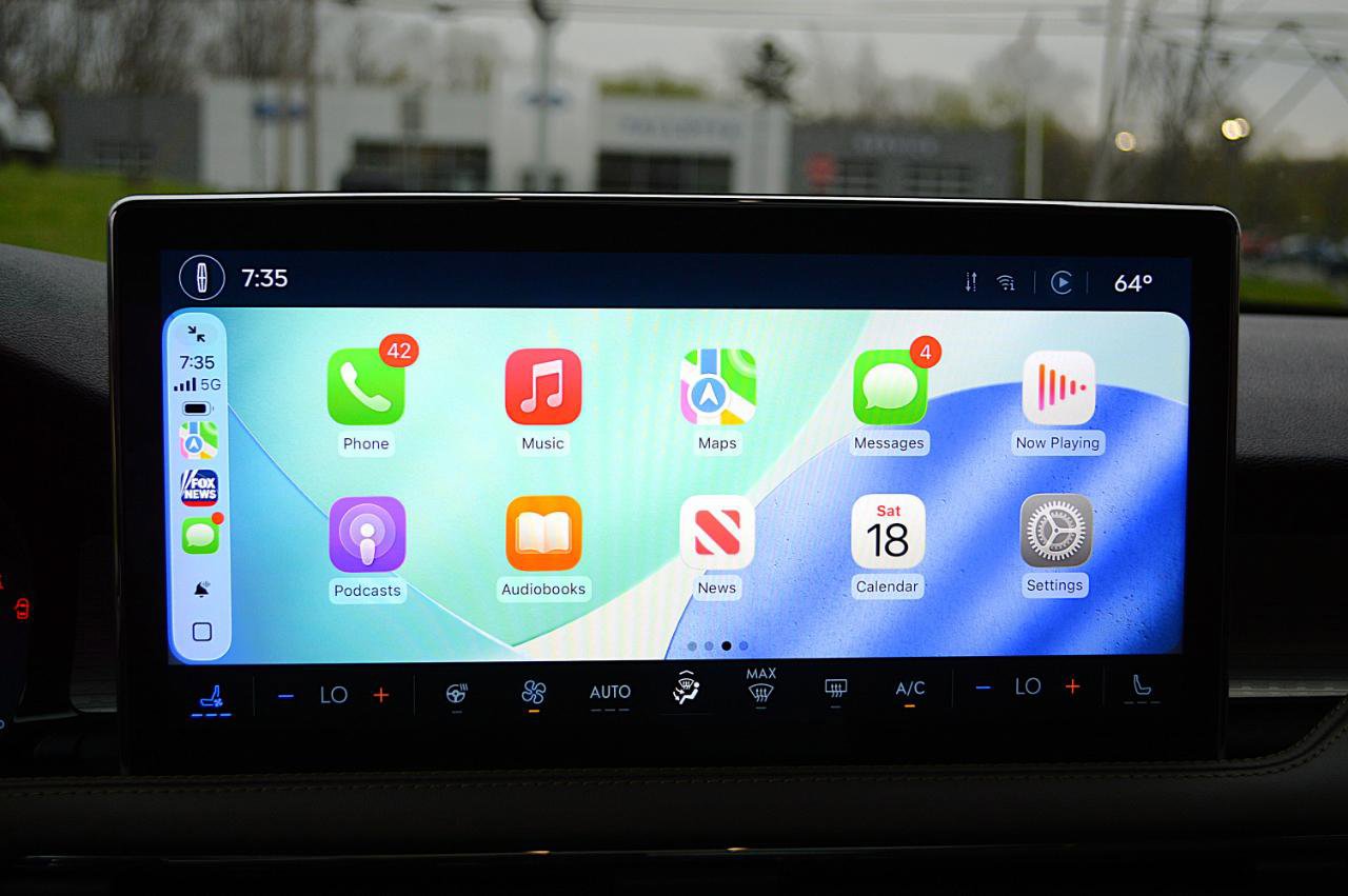 Used 2023 Lincoln Corsair AWD w/ Equipment Group 101A image 25