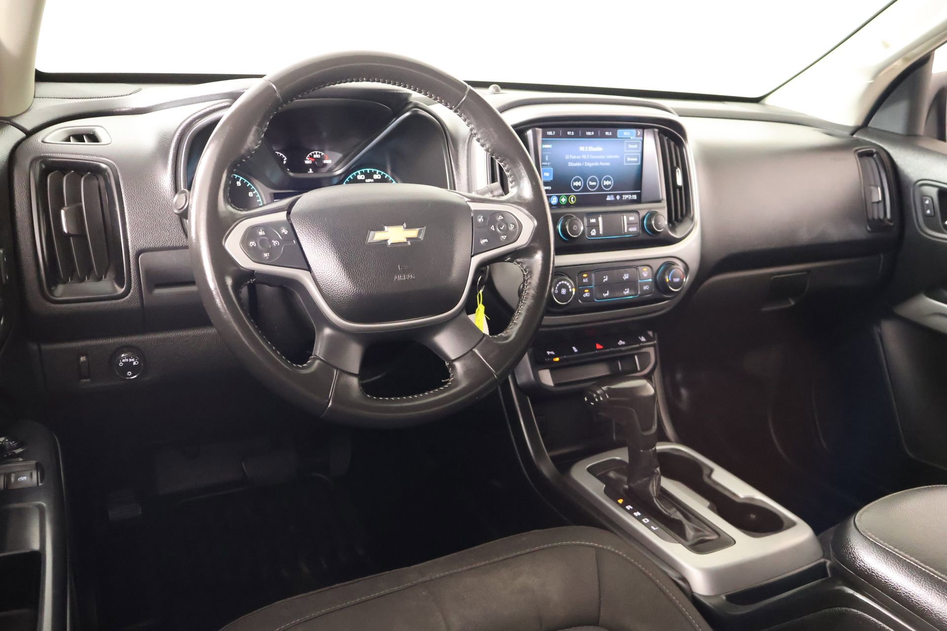 Used 2021 Chevrolet Colorado LT w/ Fleet Safety Package RWD image 2