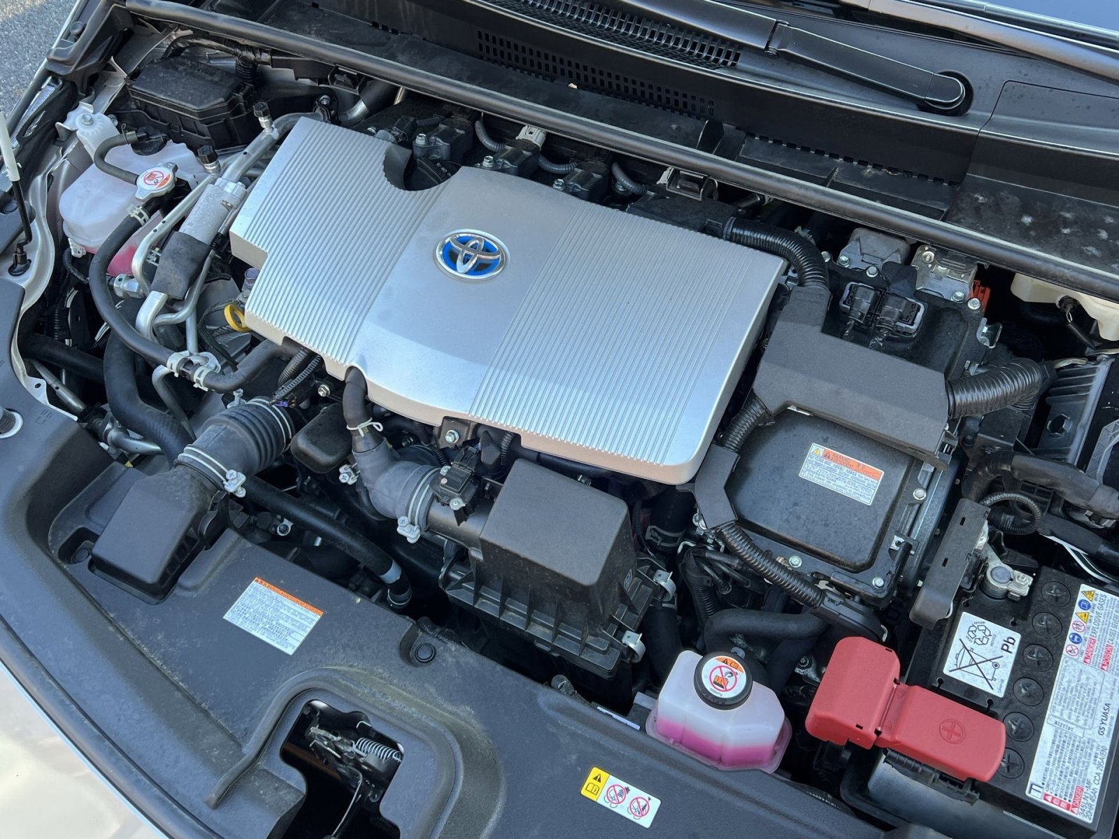 Used 2022 Toyota Prius Prime LE image 26