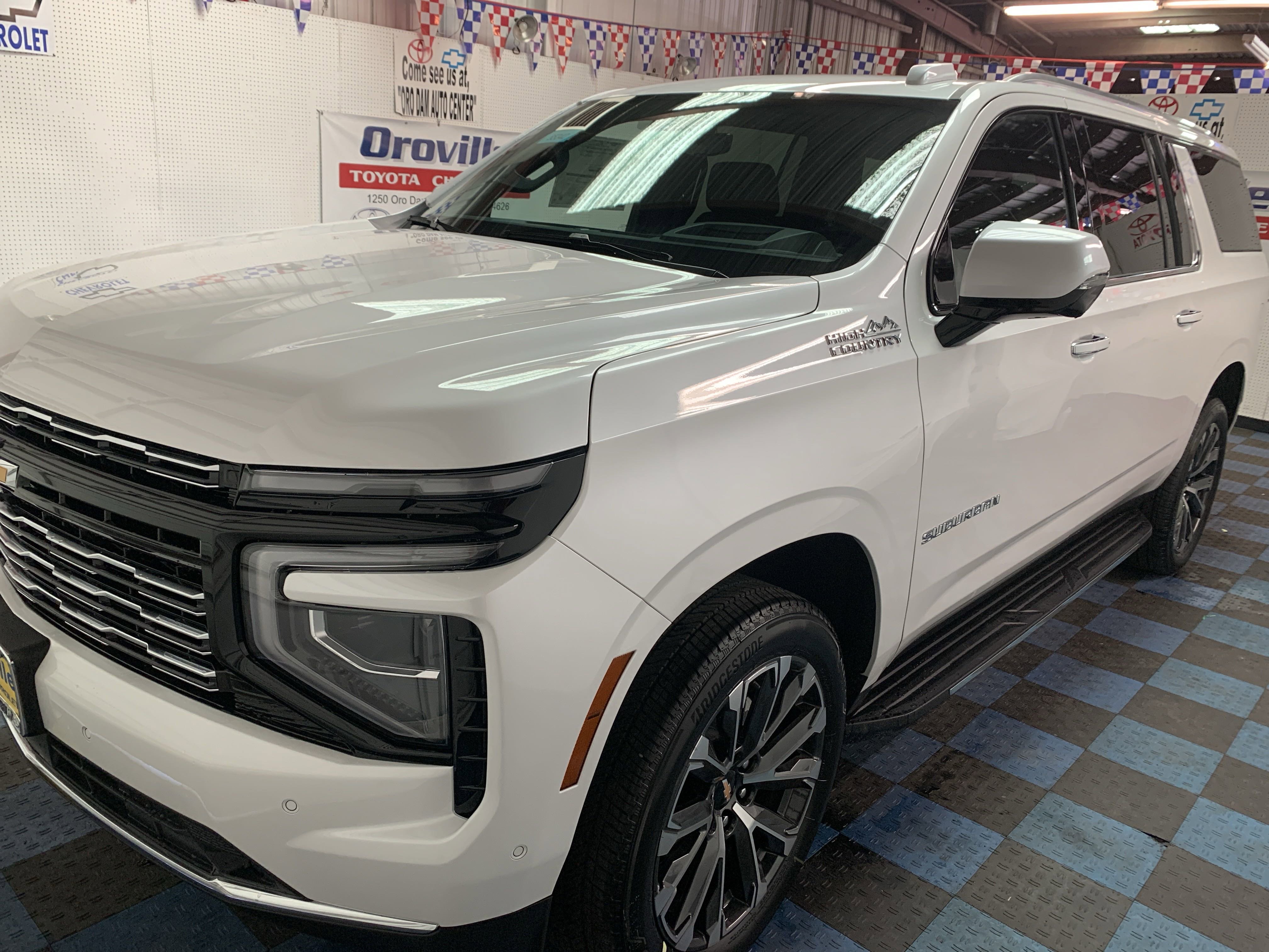 New 2025 Chevrolet Suburban High Country video 1