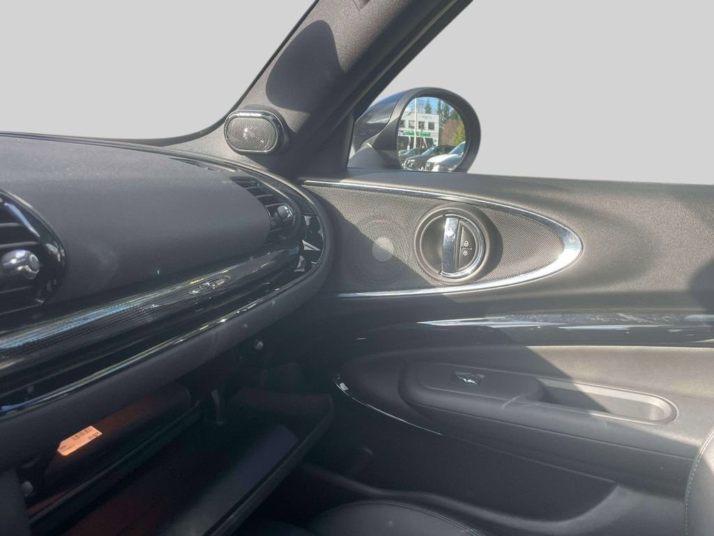 Used 2019 MINI Cooper Clubman S w/ Premium Package image 30