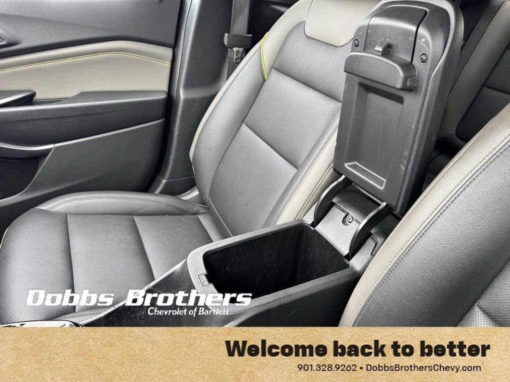 Used 2025 Chevrolet Trax ACTIV w/ Sunroof Package image 18