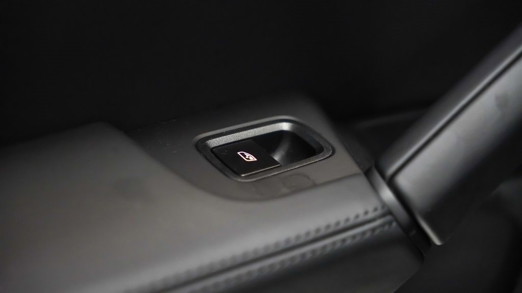 New 2025 Porsche Cayenne S image 16