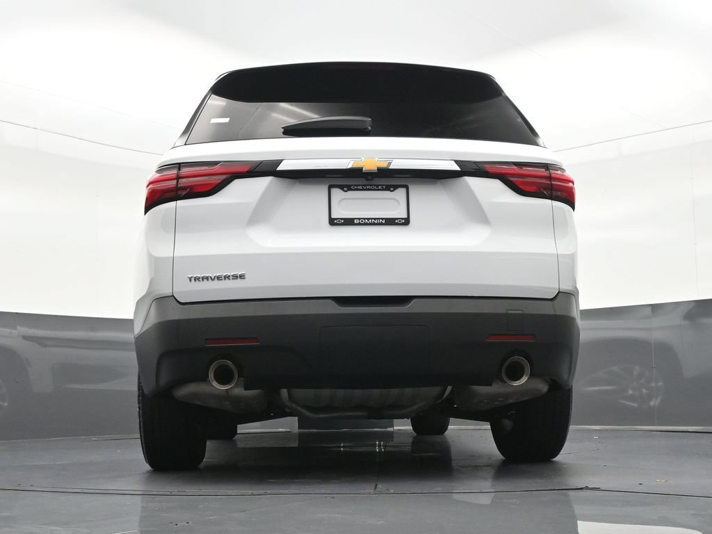 Used 2023 Chevrolet Traverse LS FWD image 28