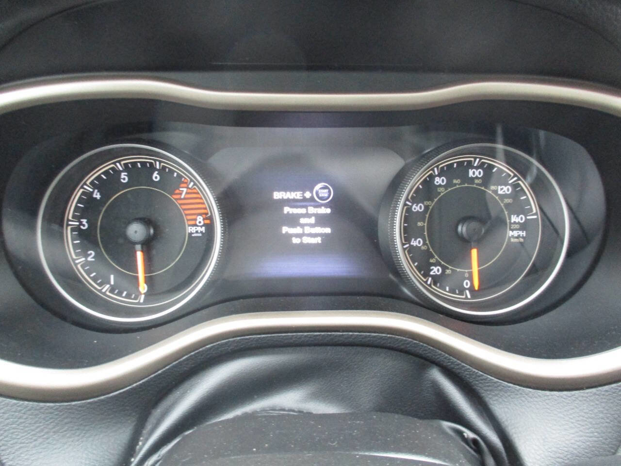 Used 2016 Jeep Cherokee Limited w/ Luxury Group image 19