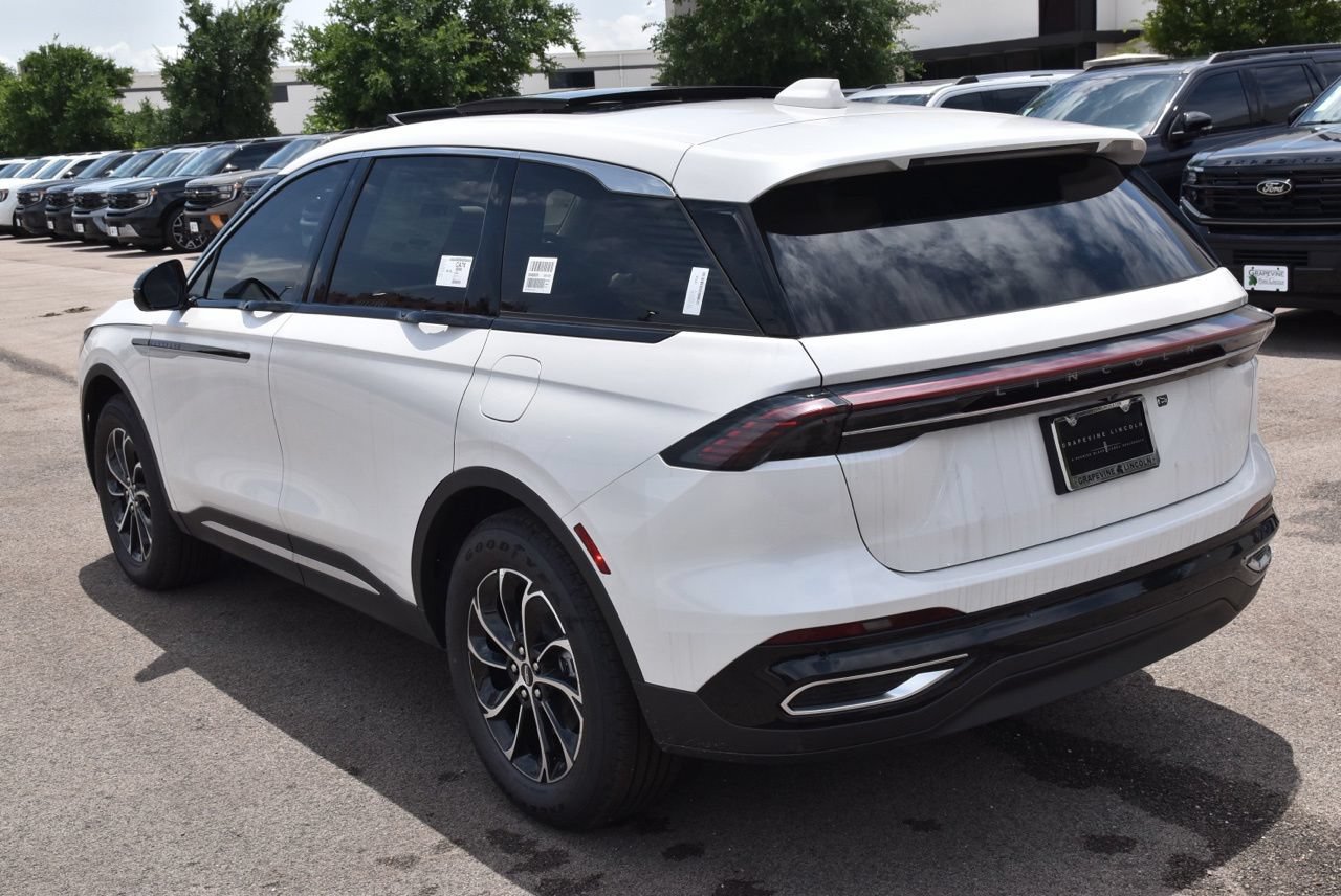 New 2026 Lincoln Nautilus Premier w/ Equipment Group 102A AWD/4WD image 9