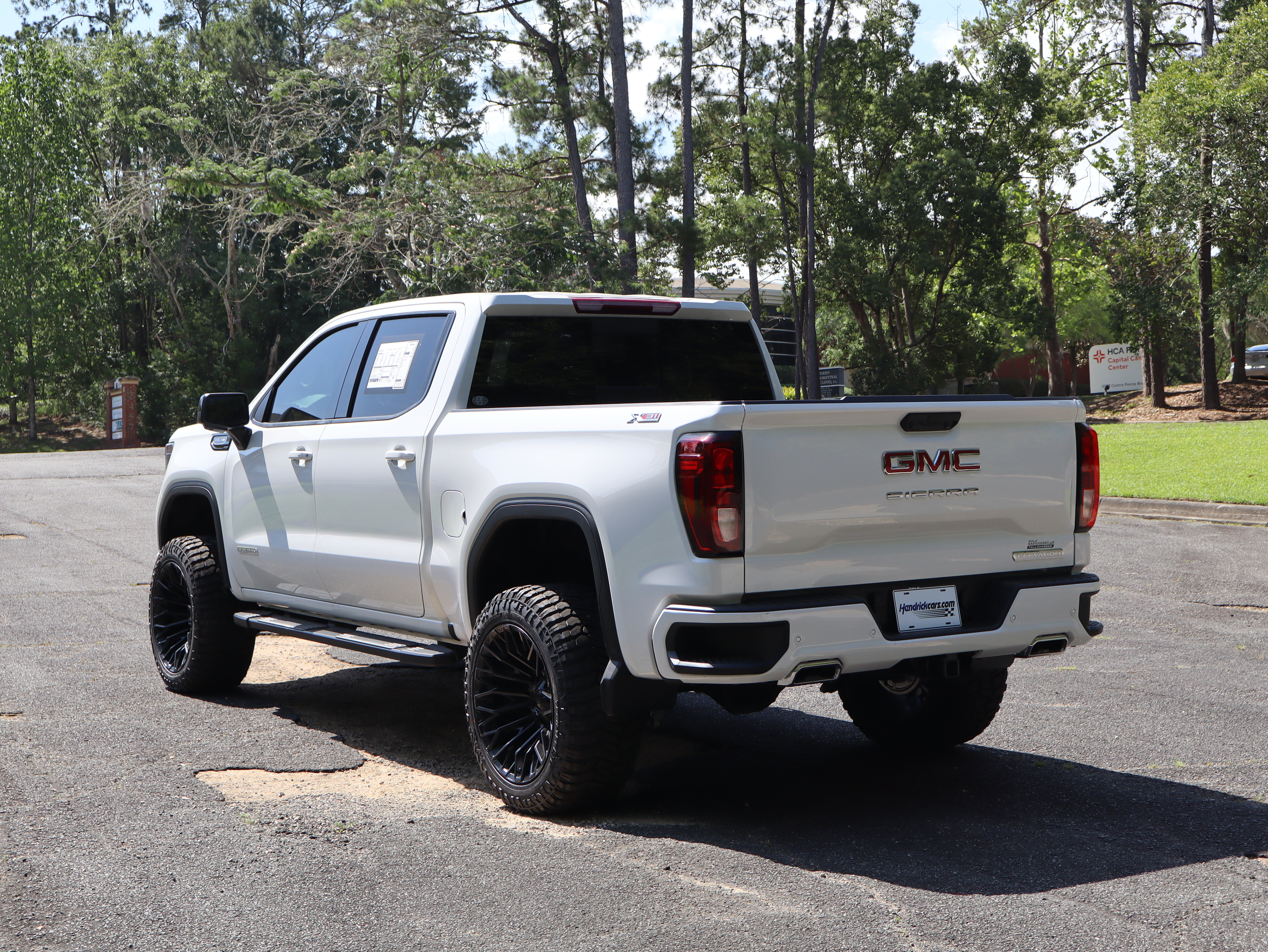 New 2026 GMC Sierra 1500 Elevation w/ Elevation Premium Package AWD/4WD image 7