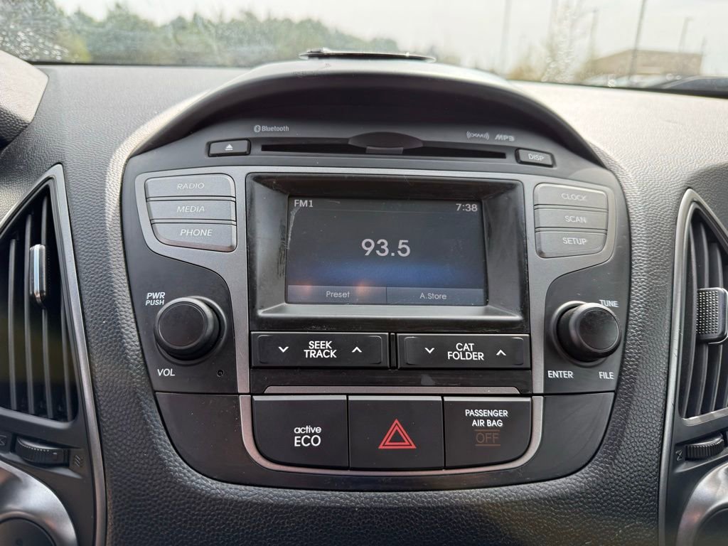 Used 2014 Hyundai Tucson SE image 18