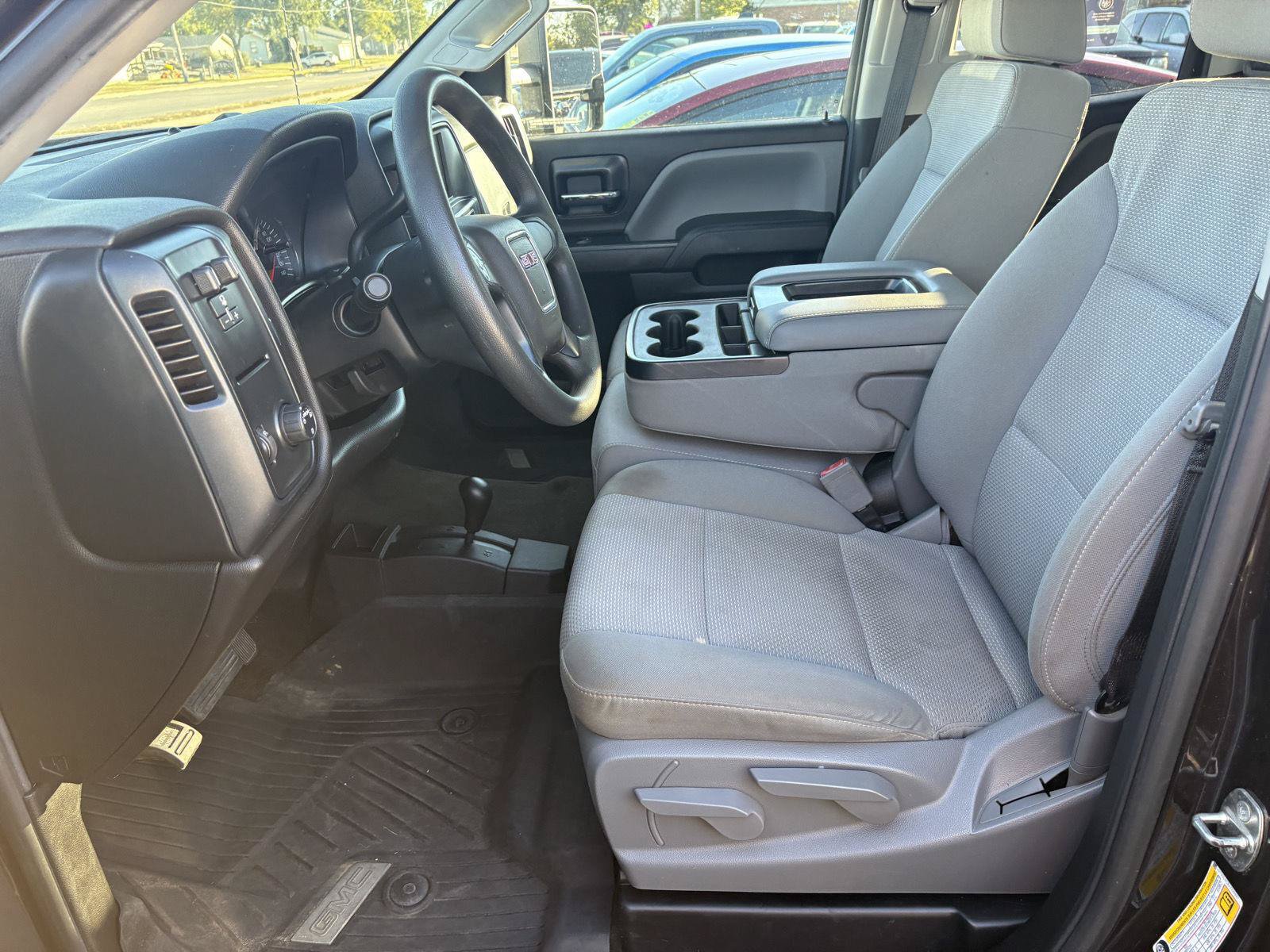 Used 2018 GMC Sierra 1500 4x4 Double Cab w/ Sierra Convenience Package image 3