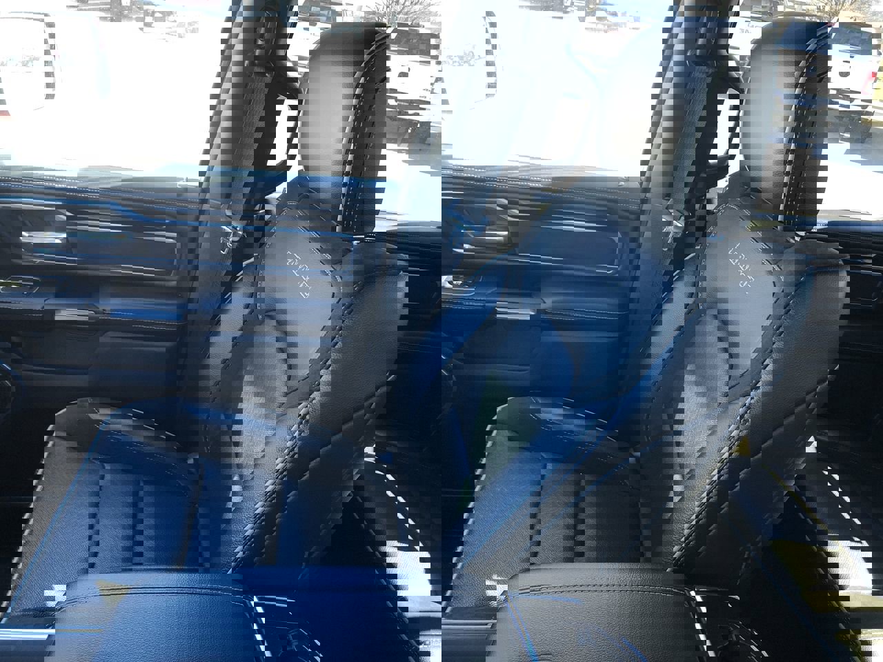 Used 2022 RAM 1500 Laramie w/ Sport Appearance Package image 23