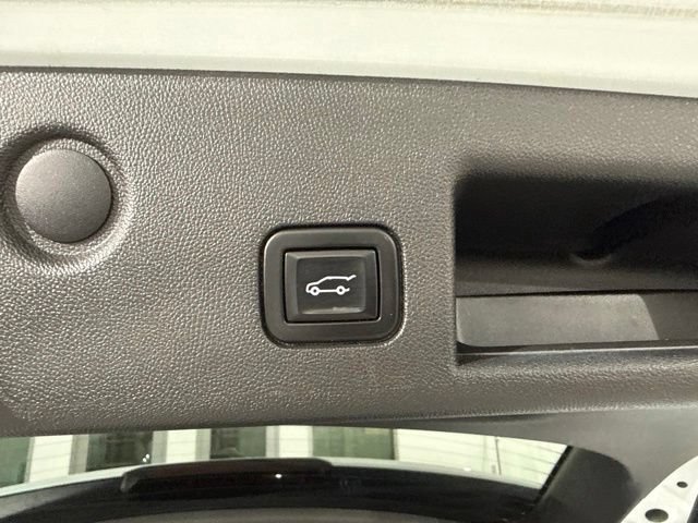 Used 2022 Chevrolet Equinox LT FWD image 12