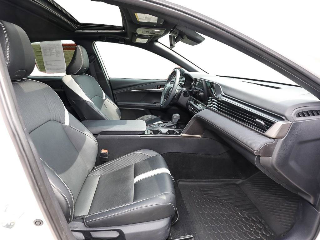 Used 2025 Toyota Camry SE image 20
