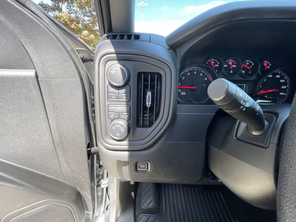 Certified 2019 Chevrolet Silverado 1500 Custom Trail Boss w/ Custom Convenience Package AWD/4WD image 17