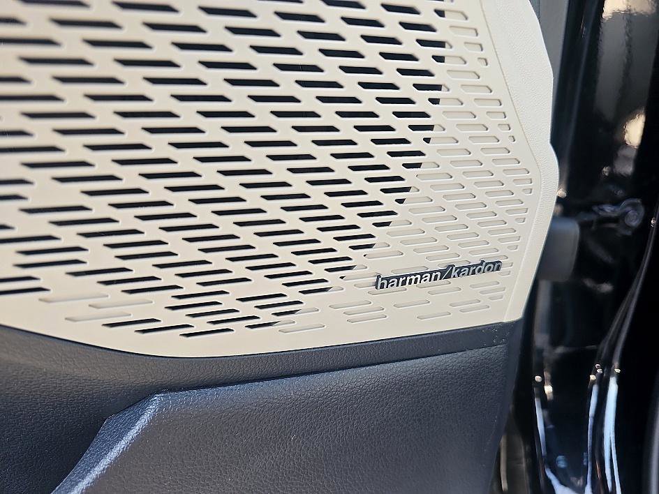 Used 2025 Hyundai Palisade Limited image 13