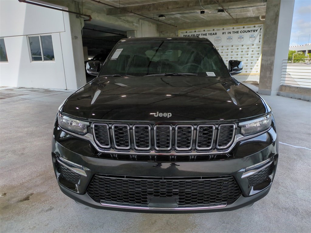 New 2025 Jeep Grand Cherokee Limited image 3