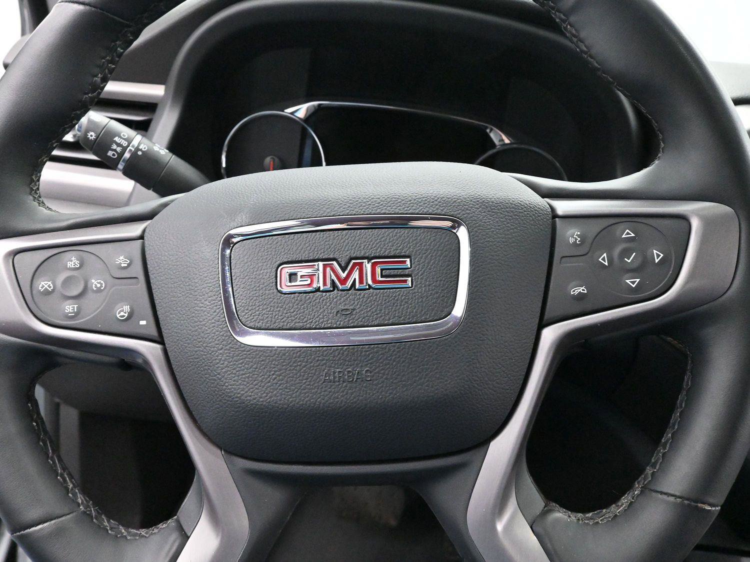 Used 2023 GMC Acadia AT4 w/ Technology Package image 19