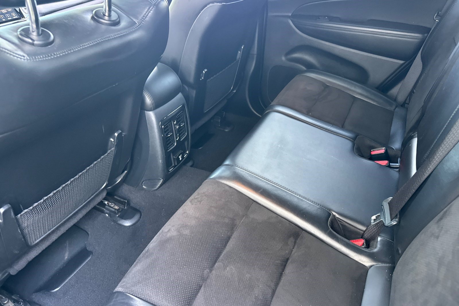 Used 2020 Jeep Grand Cherokee Altitude AWD/4WD image 28