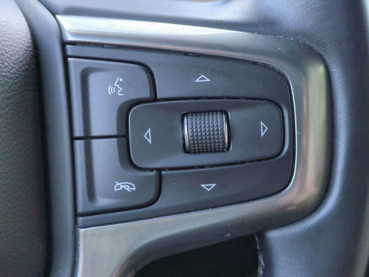 Used 2024 Chevrolet Suburban Premier RWD image 25