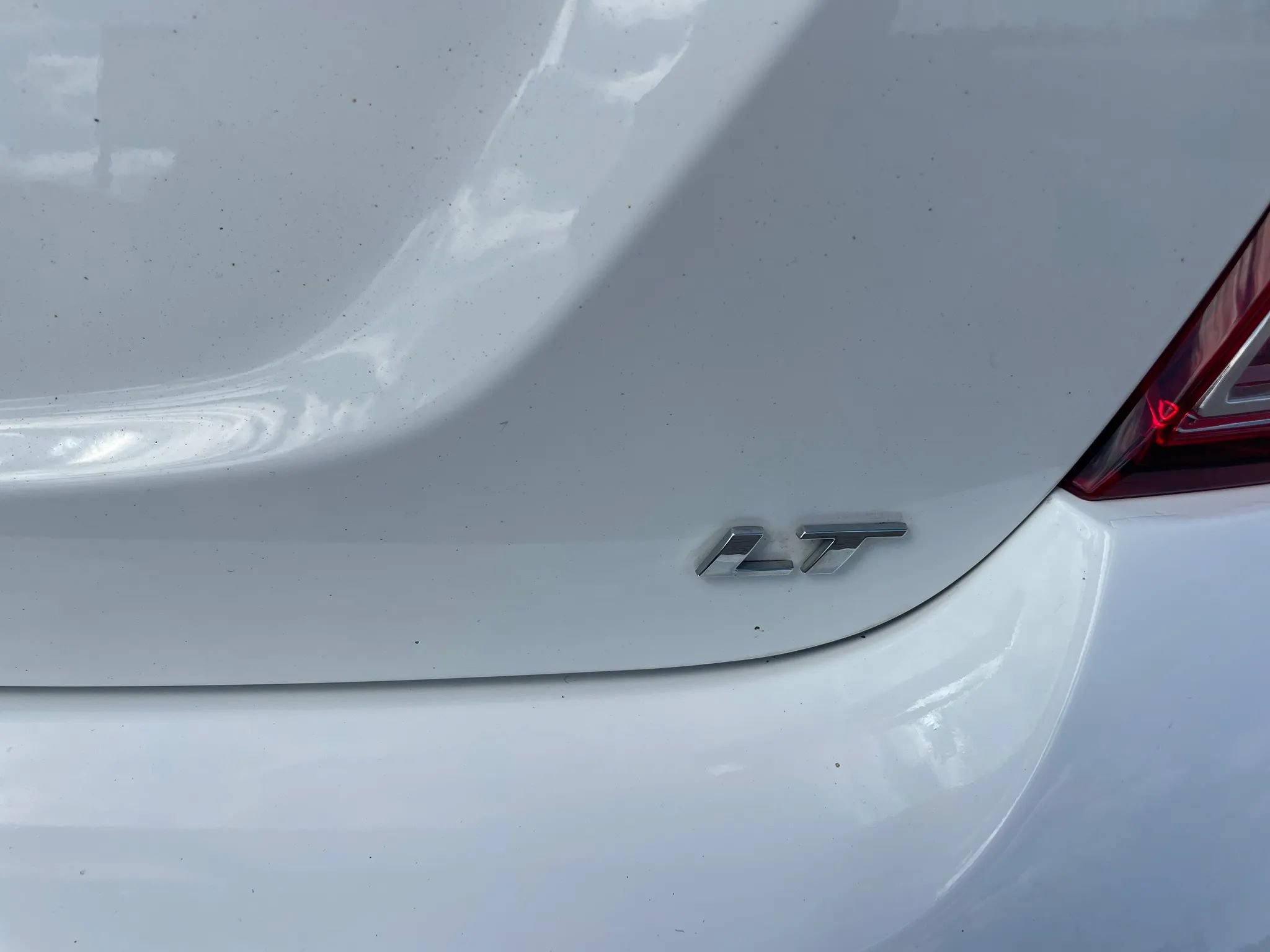 Used 2017 Chevrolet Sonic LT FWD image 7