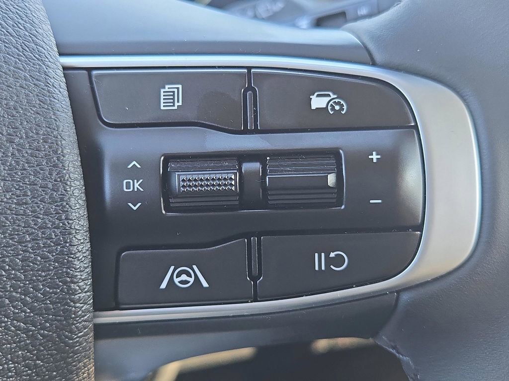 Certified 2025 Kia Sportage EX w/ Premium Package image 32