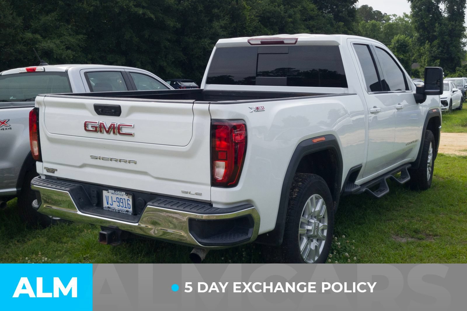 Used 2022 GMC Sierra 2500 SLE w/ SLE Value Package; AWD/4WD image 4