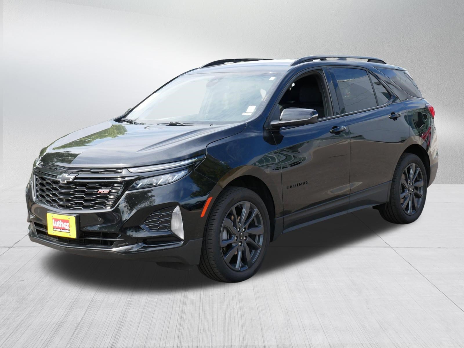 Used 2024 Chevrolet Equinox RS AWD/4WD image 3