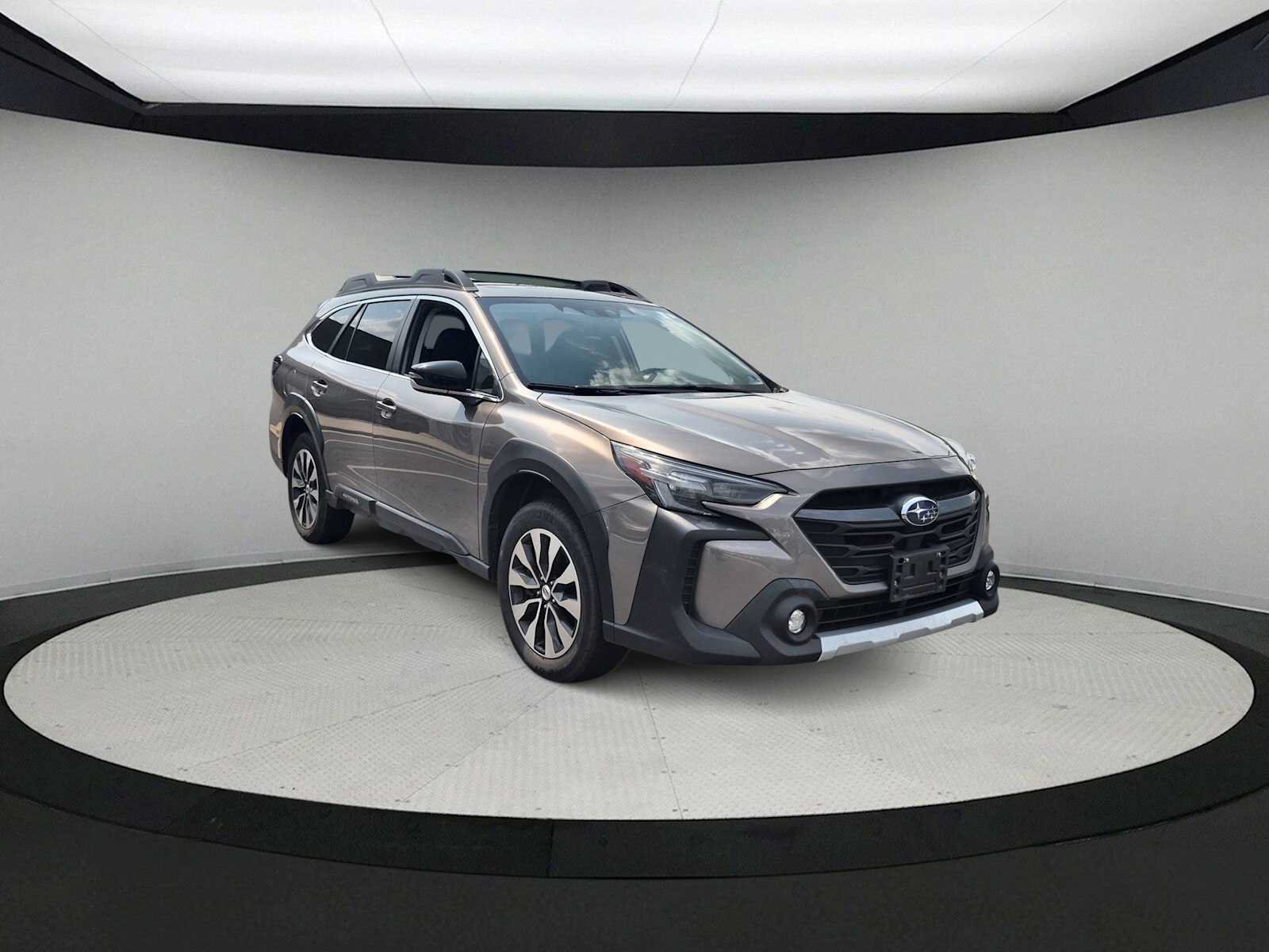 Certified 2024 Subaru Outback Limited XT AWD/4WD image 2