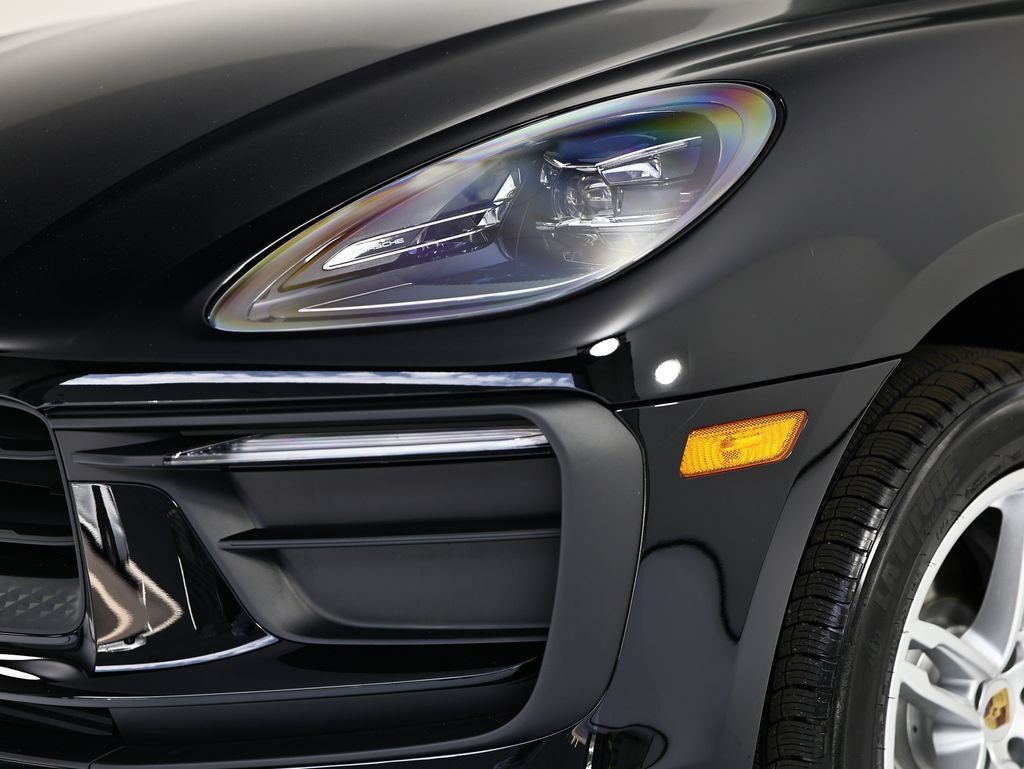 New 2026 Porsche Macan AWD/4WD image 11