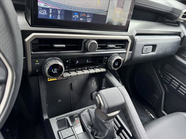 Certified 2025 Toyota 4Runner Limited w/ Tow Technology Package AWD/4WD image 16