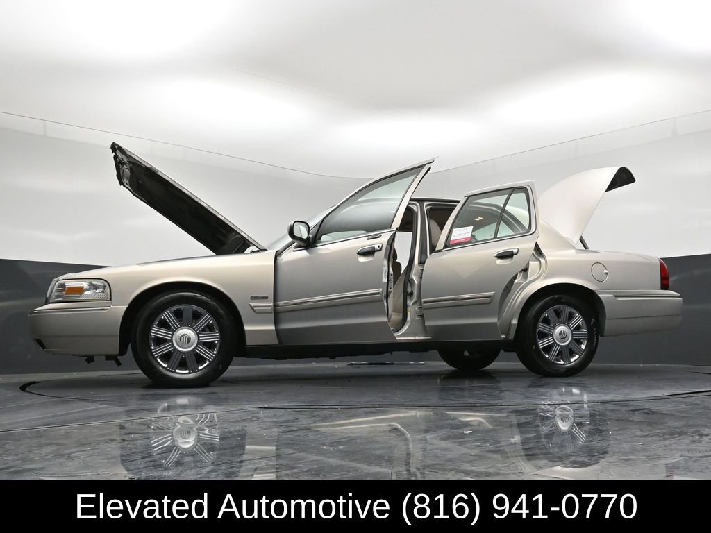 Used 2011 Mercury Grand Marquis LS RWD image 31