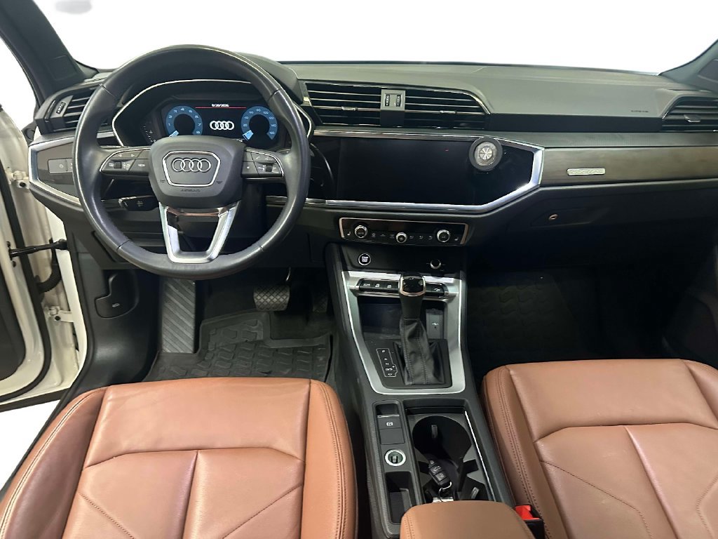 Used 2023 Audi Q3 2.0T Premium w/ Convenience Package AWD/4WD image 18