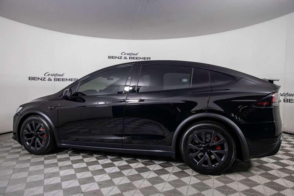 Used 2024 Tesla Model X Plaid image 21