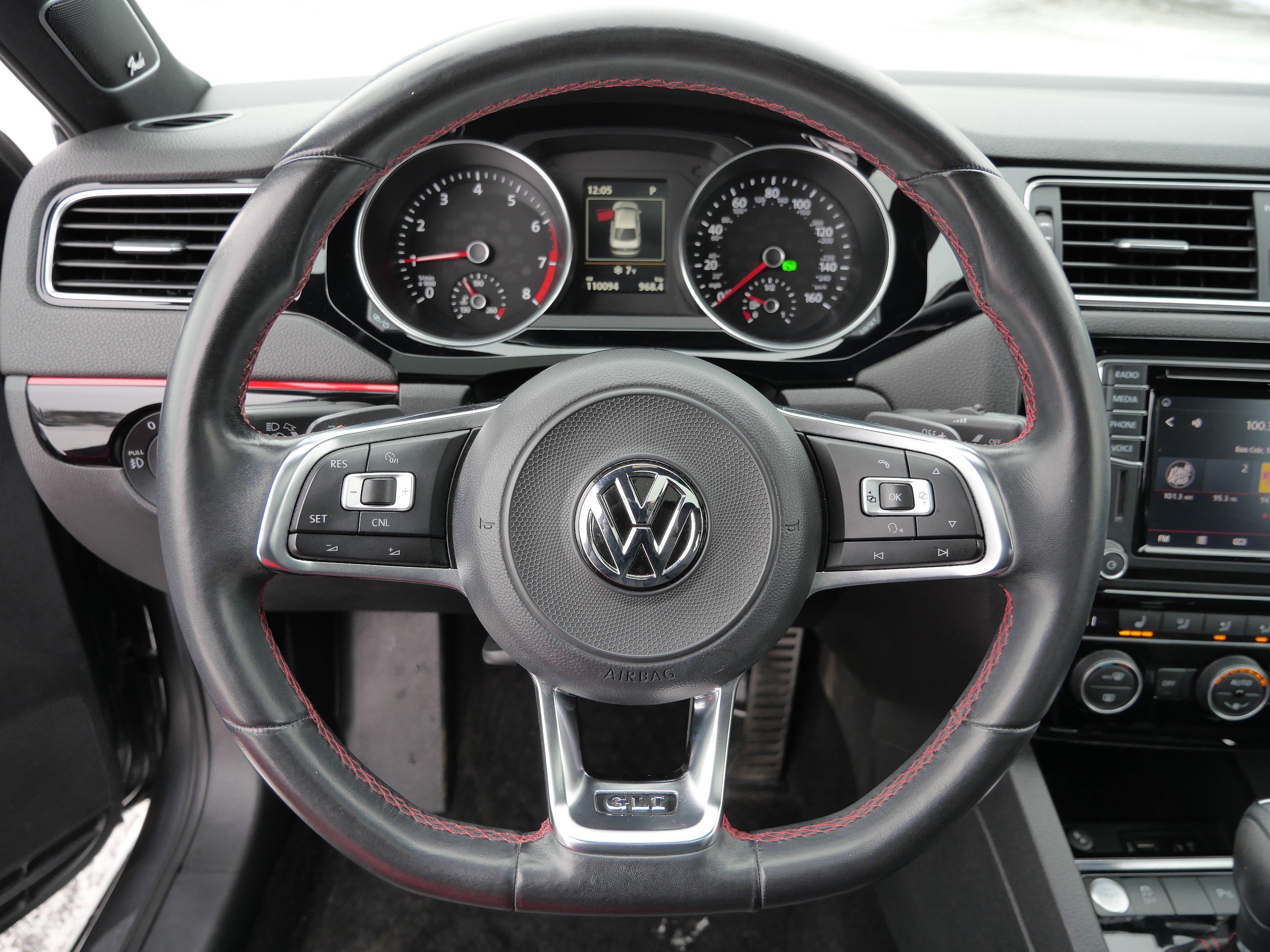 Used 2018 Volkswagen Jetta GLI image 25