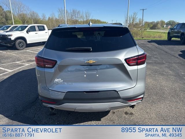 Used 2024 Chevrolet Blazer LT AWD/4WD image 4