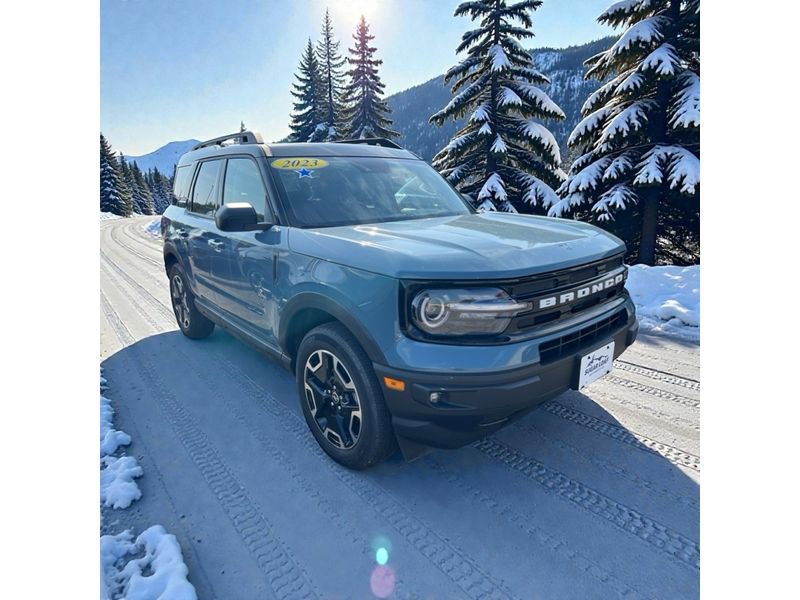 Used 2023 Ford Bronco Sport Outer Banks w/ Tech Package image 2