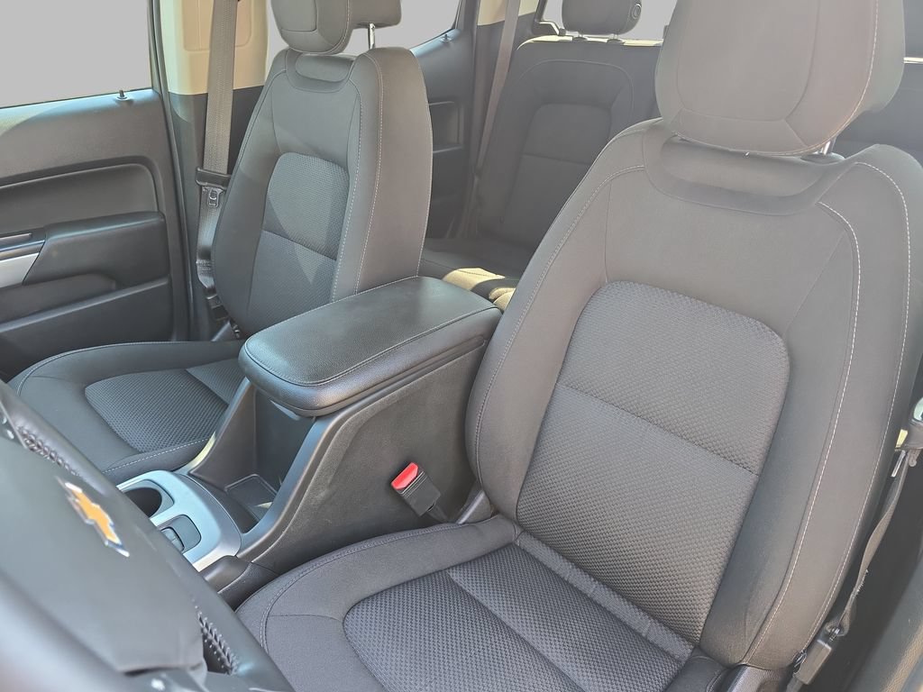 Used 2022 Chevrolet Colorado LT w/ Safety Package AWD/4WD image 15