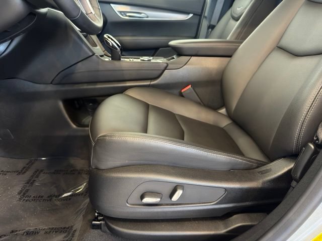 New 2026 Cadillac XT5 Luxury AWD/4WD image 5