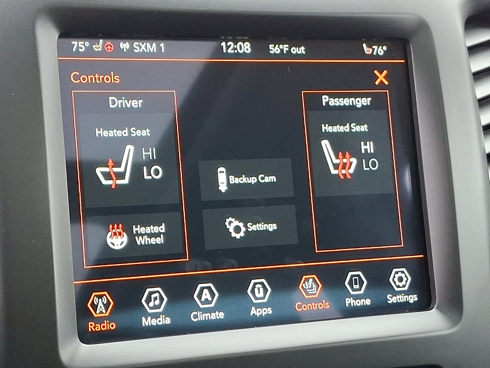 Certified 2021 Jeep Cherokee Latitude Lux w/ Sun & Sound Group image 25