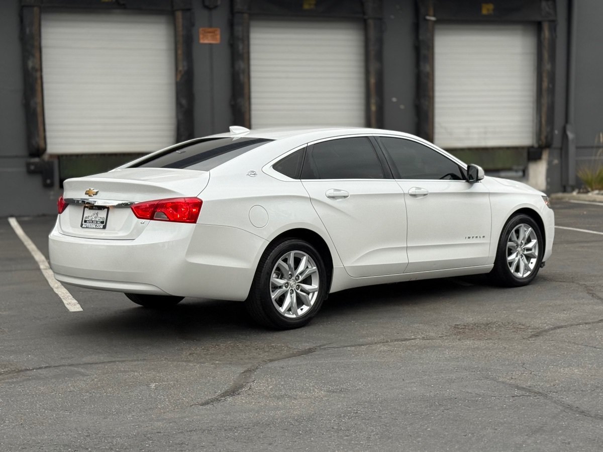 Used 2016 Chevrolet Impala LT FWD image 3