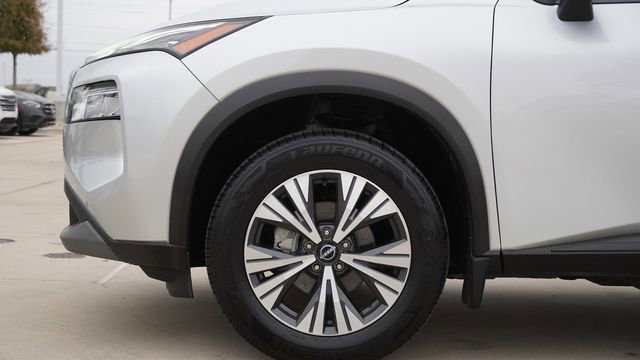 Used 2022 Nissan Rogue SV image 5