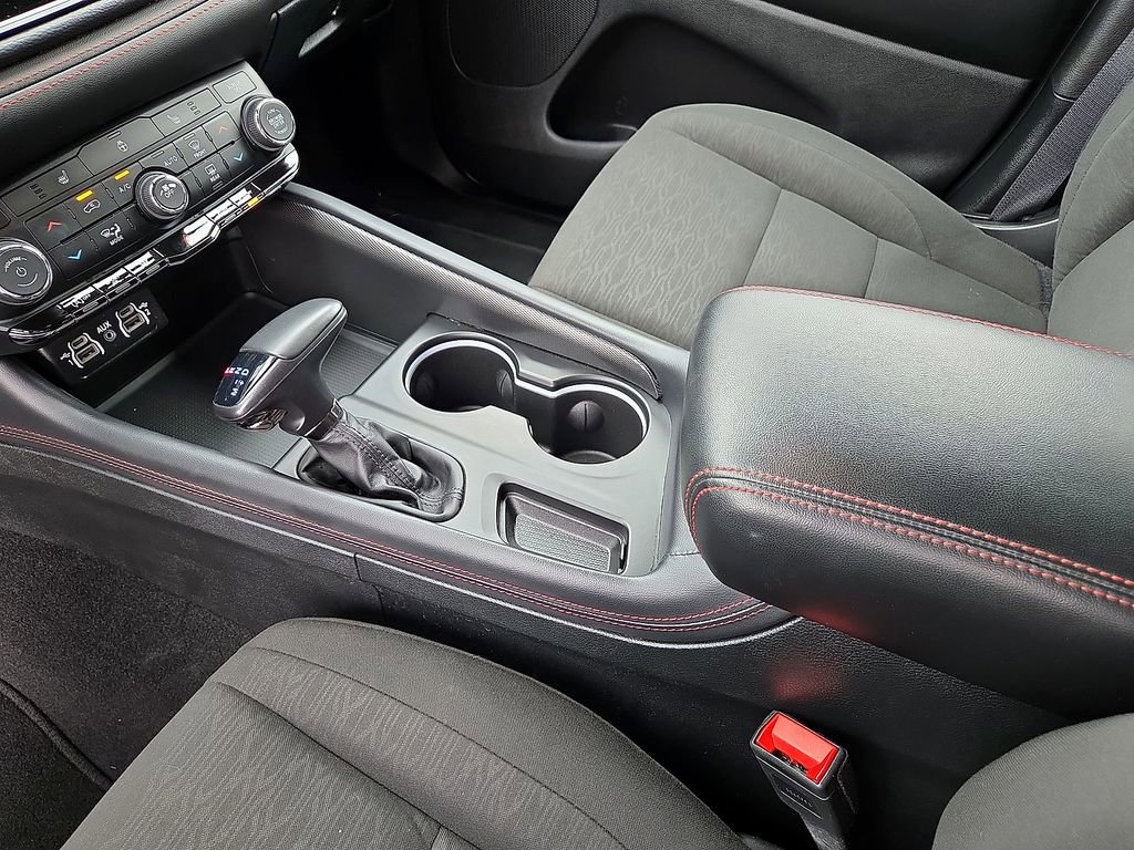 Used 2025 Dodge Durango GT AWD/4WD image 22