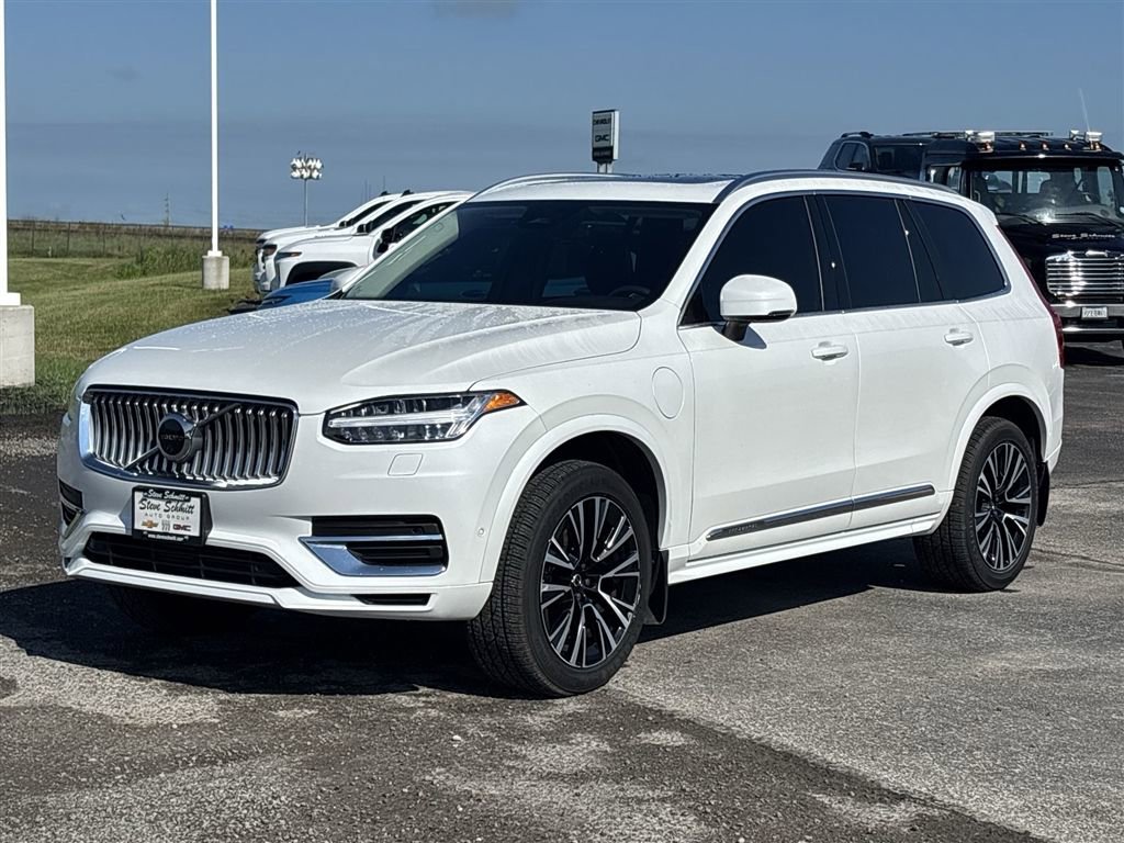 Used 2023 Volvo XC90 T8 Plus AWD/4WD image 1