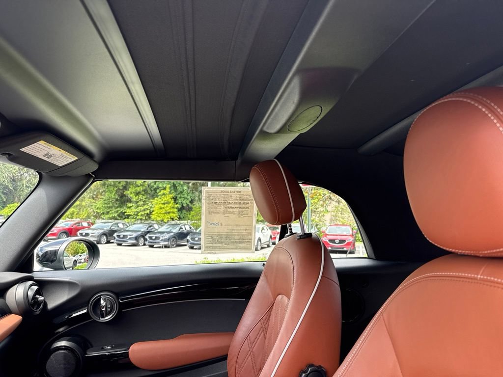 Used 2024 MINI Cooper S w/ Signature Upholstery Package FWD image 16