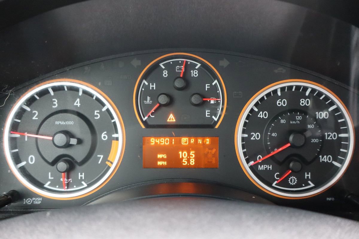 Used 2013 Nissan Titan SV w/ SV Value Truck Pkg image 33