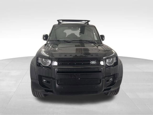 New 2025 Land Rover Defender 110 X image 2