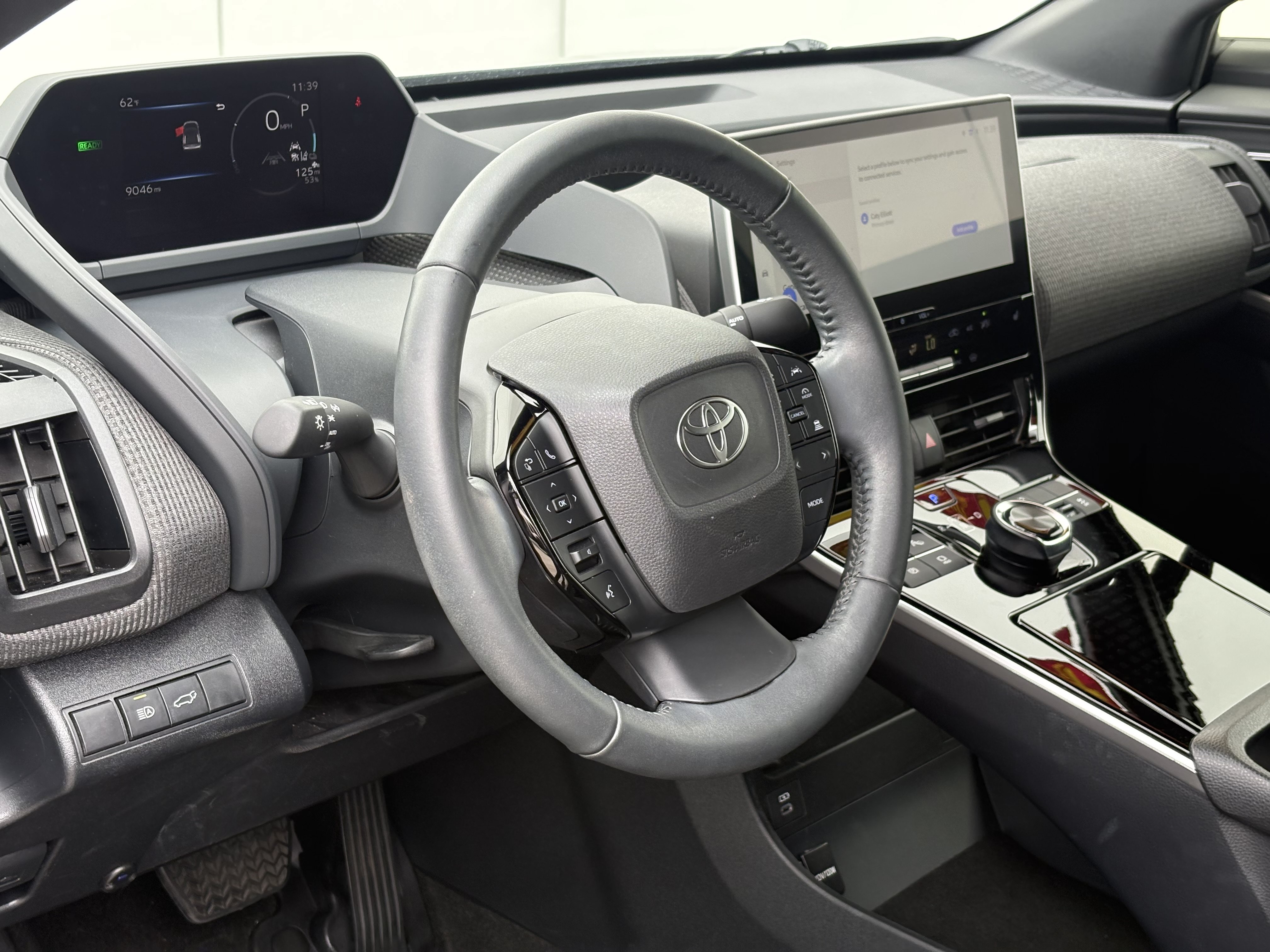 Used 2025 Toyota bZ4X AWD w/ Weather Package image 15