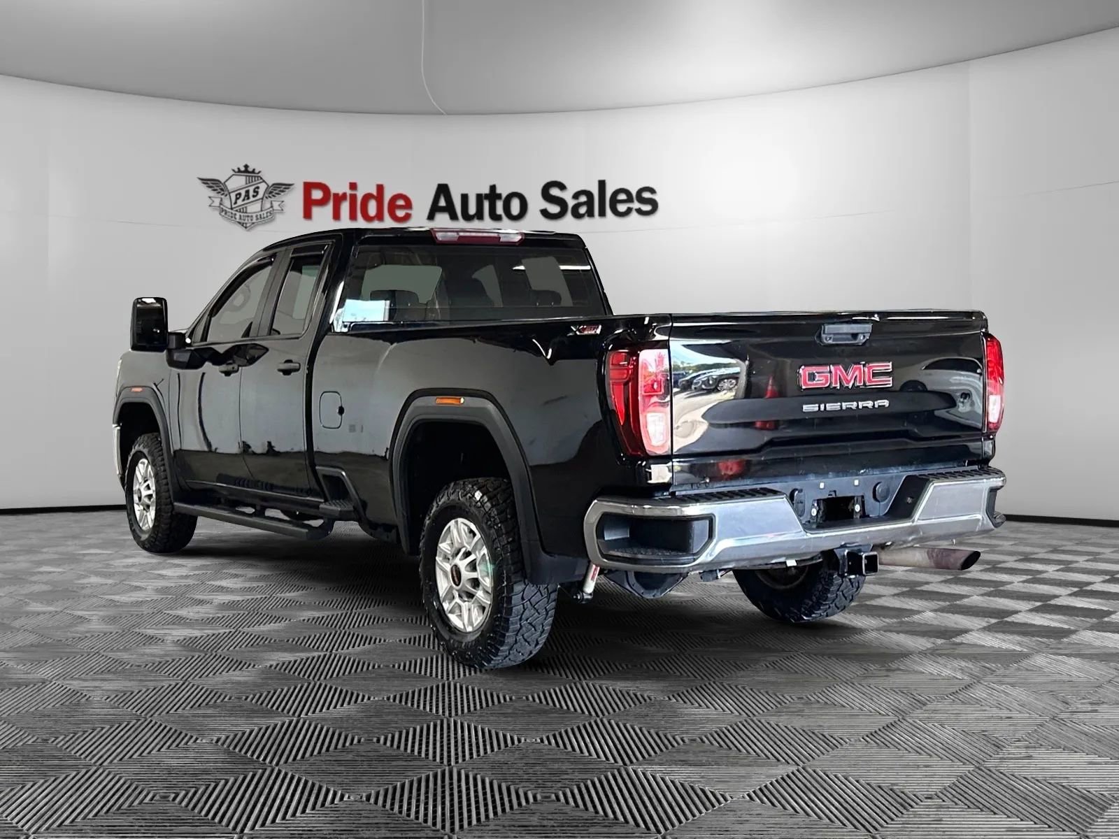 Used 2022 GMC Sierra 2500 Pro w/ Gooseneck/5TH Wheel Package image 5