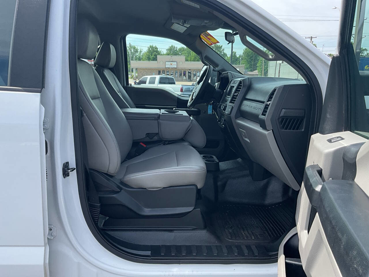 Used 2021 Ford F250 XL w/ Power Equipment Group AWD/4WD image 33