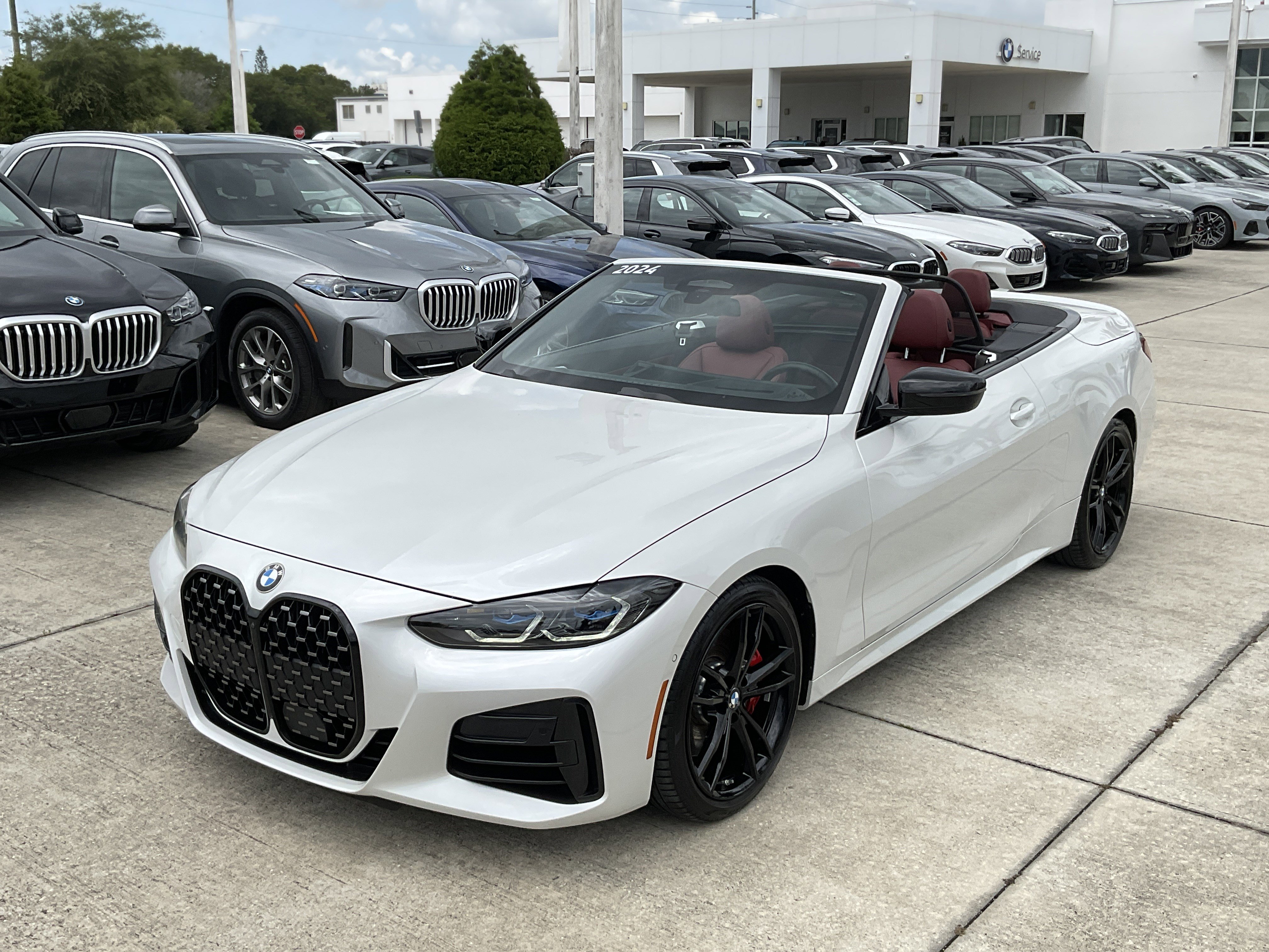 Certified 2024 BMW M440i Convertible RWD image 9