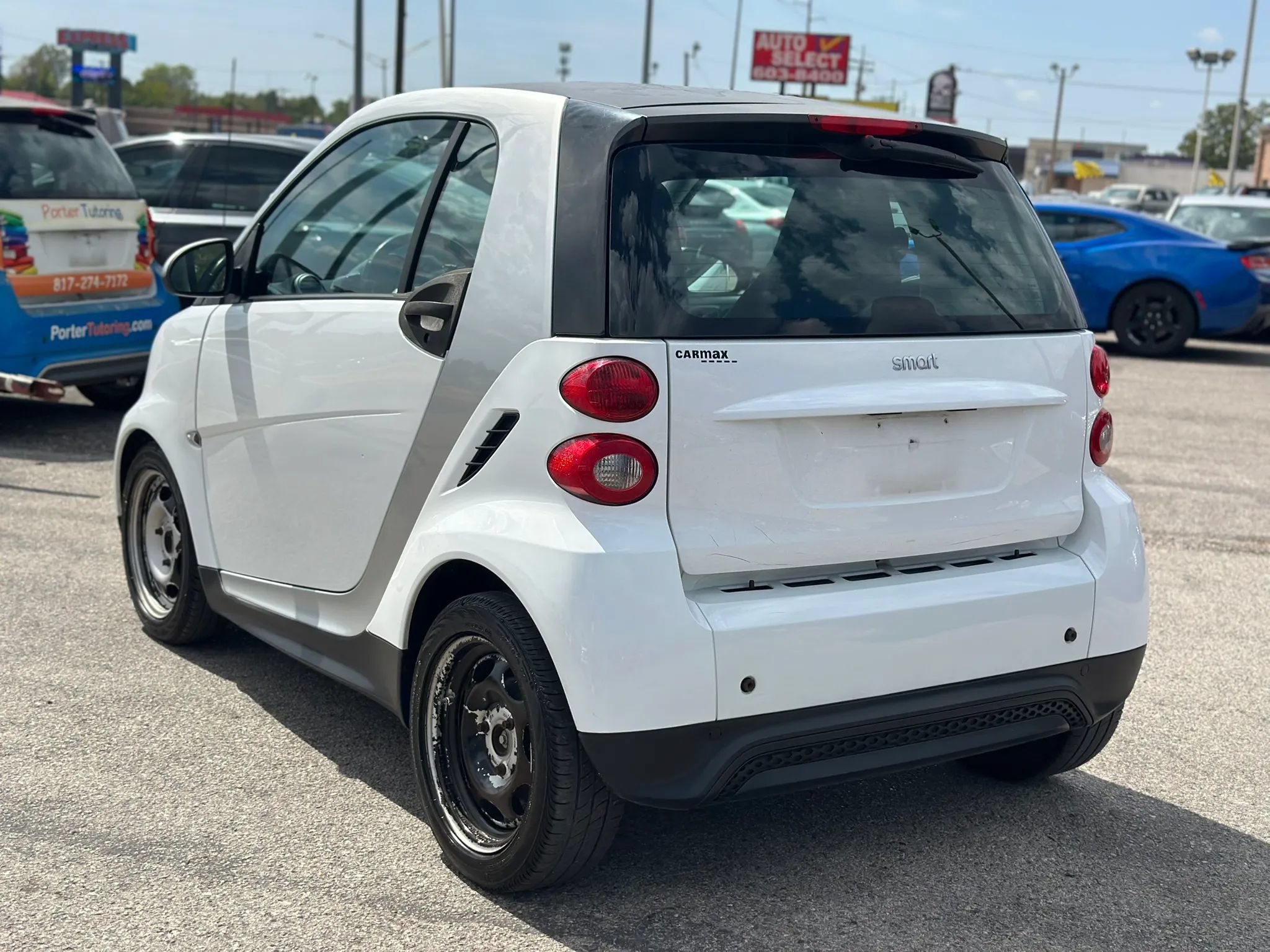 Used 2015 smart fortwo pure RWD image 8